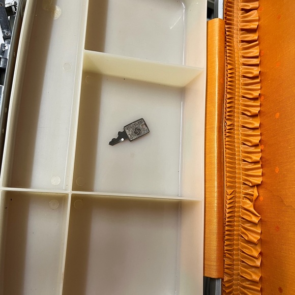 Vintage Marimekko Samsonite Fashionair Traincase Black Floral Luggage Suitcase - Picture 9 of 10